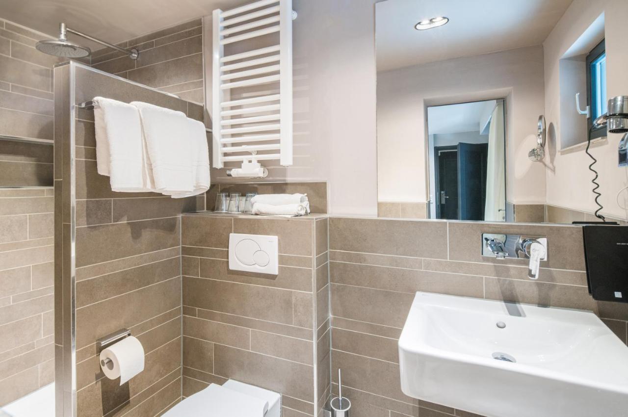 Hotel Cult Frankfurt 4*